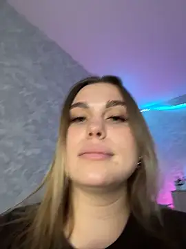 Evaaa Babiesss online show from February 12, 2026, 5:02 pm