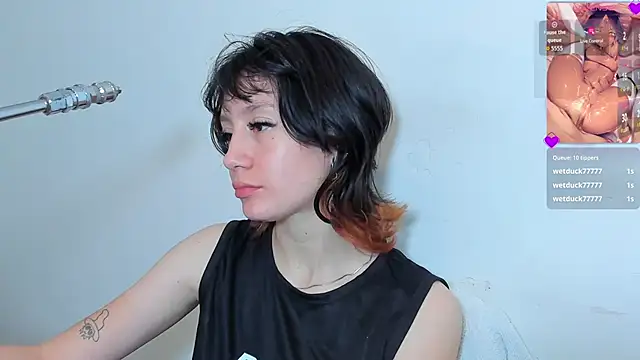 lizzy davis 1 online show from February 28, 2026, 4:12 am