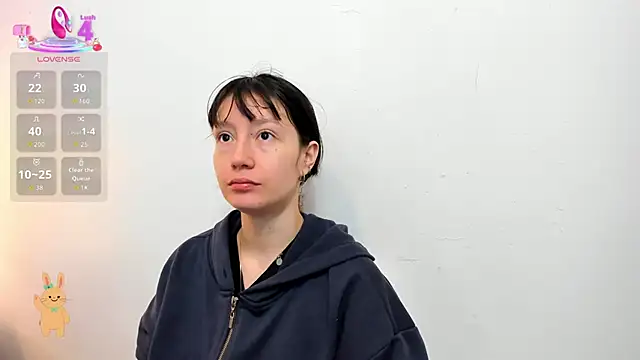 lizzy davis 1 online show from April 23, 2026, 3:57 am
