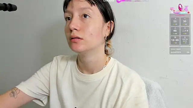 lizzy davis 1 online show from May 21, 2026, 4:10 am