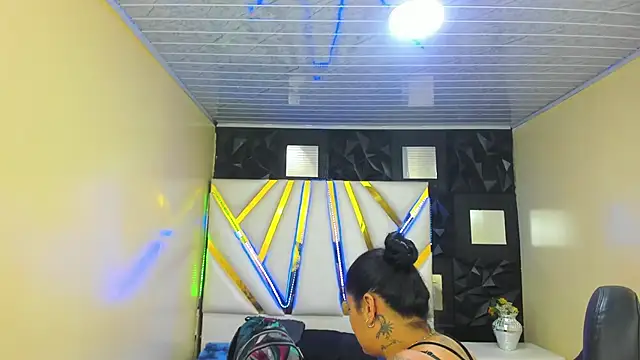 NikolPervertUnlimit online show from April 10, 2026, 10:39 pm