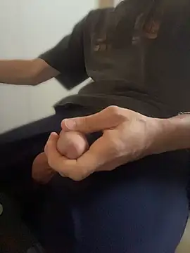 spvceman333 online show from April 15, 2026, 7:40 pm