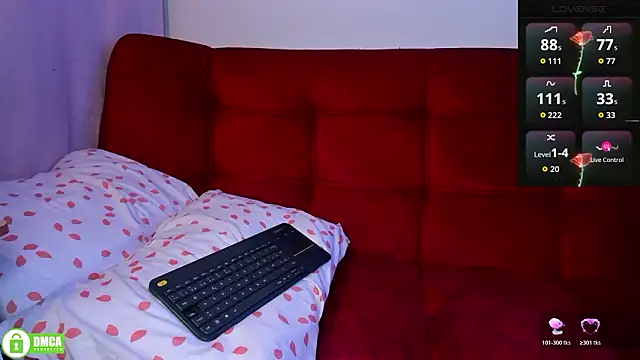 ohpetitemuse online show from March 19, 2026, 5:35 pm