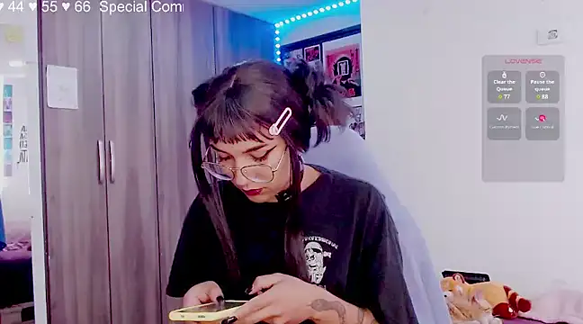 Snapshot of melissahowl chatting on March 13, 2025, 4:45 pm melissahowl online show from March 13, 2025, 4:45 pm