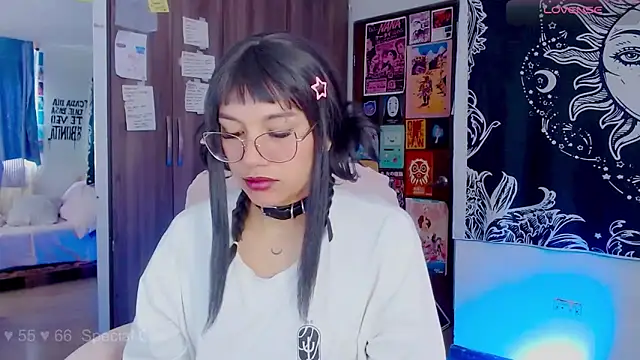 Snapshot of melissahowl chatting on September 24, 2025, 2:23 pm melissahowl online show from September 24, 2025, 2:23 pm