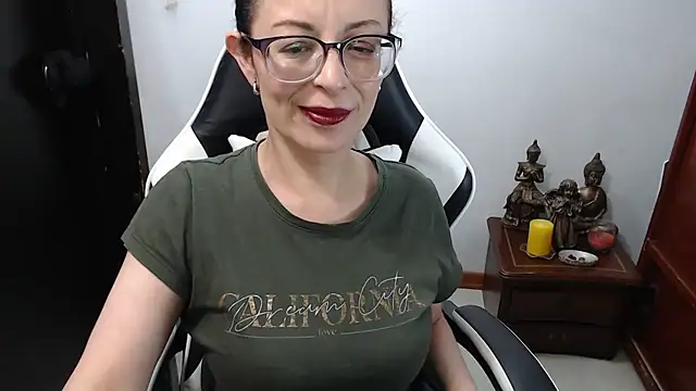 Snapshot of AnasstaciaEvans chatting on February 3, 2026, 2:32 am AnasstaciaEvans online show from February 3, 2026, 2:32 am