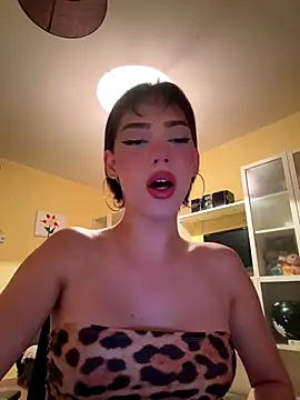 Carlita cute online show from November 2, 2025, 9:09 pm