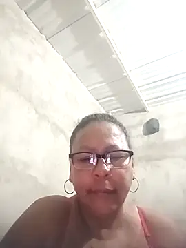 Afroditabichota online show from November 19, 2025, 8:25 am