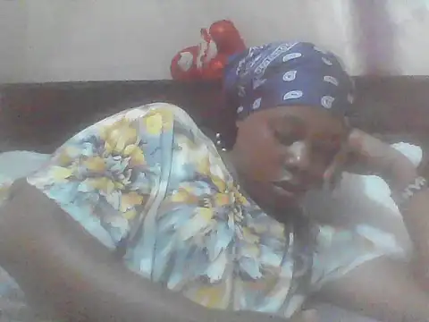Snapshot of EBONYVANILLA02 chatting on May 15, 2026, 7:39 am EBONYVANILLA02 online show from May 15, 2026, 7:39 am