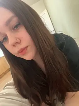 Marylallka5 online show from October 17, 2025, 6:06 am