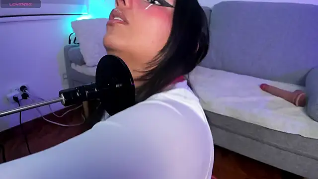 Snapshot of Gaby_Miller22 chatting on March 29, 2026, 1:07 am Gaby Miller22 online show from March 29, 2026, 1:07 am