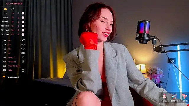 GeraTender1 online show from October 21, 2025, 3:33 pm