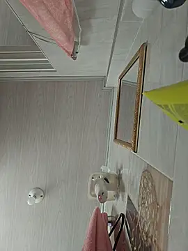 valery mora online show from March 7, 2026, 2:22 pm