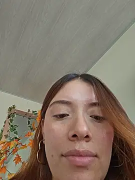 valery mora online show from April 18, 2026, 7:07 pm