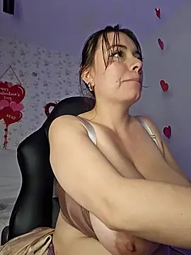 Snapshot of valery_mora chatting on February 26, 2025, 4:16 pm valery mora online show from February 26, 2025, 4:16 pm