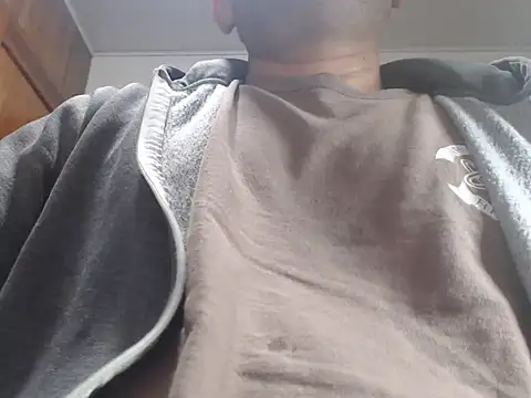 Snapshot of lover_camer chatting on December 3, 2025, 11:20 am lover camer online show from December 3, 2025, 11:20 am