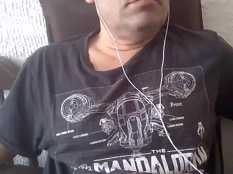 Snapshot of lover_camer chatting on January 29, 2025, 3:04 pm lover camer online show from January 29, 2025, 3:04 pm