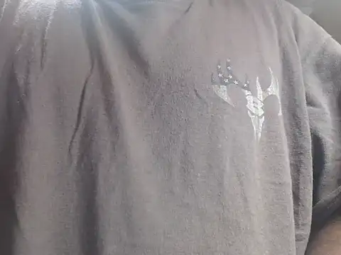 Snapshot of lover_camer chatting on October 20, 2025, 11:33 am lover camer online show from October 20, 2025, 11:33 am