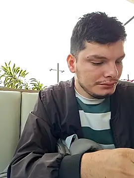 Snapshot of _Ottis_ chatting on March 28, 2026, 2:29 pm Ottis online show from March 28, 2026, 2:29 pm