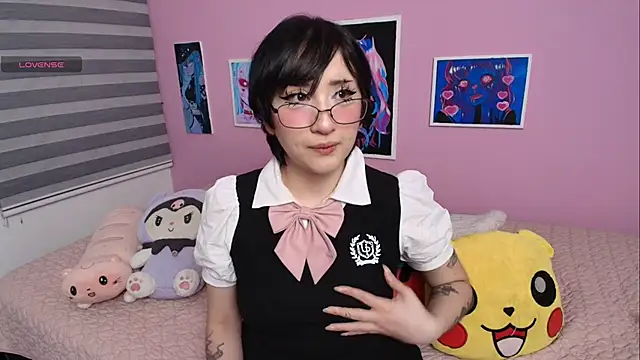 Snapshot of Miwa_violet chatting on September 18, 2025, 12:02 am Miwa violet online show from September 18, 2025, 12:02 am
