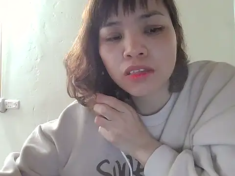 Angela-Eira online show from December 4, 2025, 9:08 am