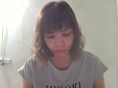 Angela-Eira online show from December 21, 2025, 10:06 am