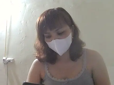 Angela-Eira online show from May 17, 2026, 9:48 pm