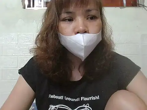 Angela-Eira online show from June 13, 2026, 7:23 pm