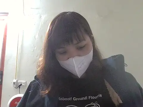 Angela-Eira online show from March 6, 2026, 1:11 am