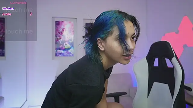 KayraOwen online show from September 30, 2025, 12:00 pm