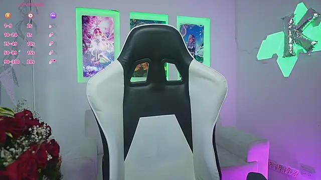 KayraOwen online show from October 13, 2025, 11:34 am