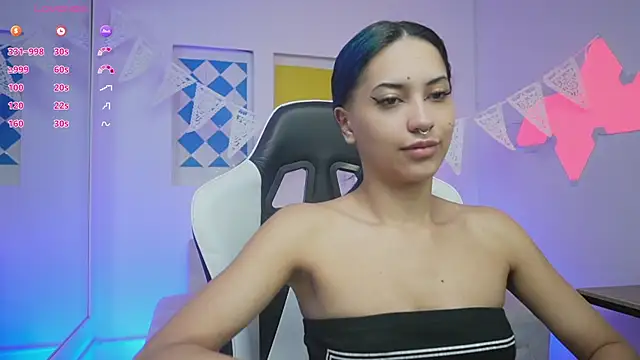 KayraOwen online show from October 6, 2025, 12:06 pm