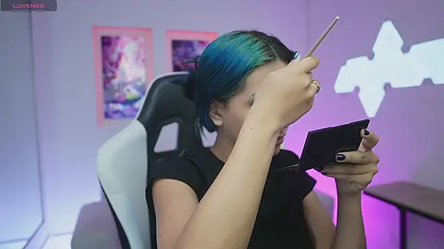 KayraOwen online show from September 23, 2025, 11:50 am