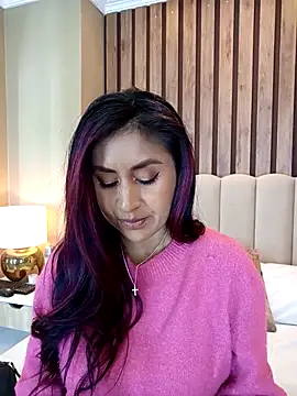 MonicaMoret online show from March 15, 2025, 12:24 pm