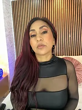 MonicaMoret online show from September 19, 2025, 12:20 pm