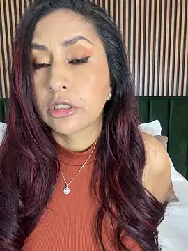 MonicaMoret online show from February 7, 2026, 11:07 am