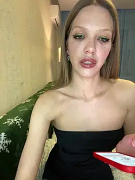 Snapshot of KateMariett chatting on April 7, 2026, 9:49 pm KateMariett online show from April 7, 2026, 9:49 pm