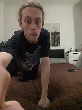 Snapshot of Dudetime chatting on October 30, 2025, 12:58 pm Dudetime online show from October 30, 2025, 12:58 pm