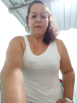 Snapshot of Fulopp15 chatting on February 12, 2025, 12:55 pm Fulopp15 online show from February 12, 2025, 12:55 pm