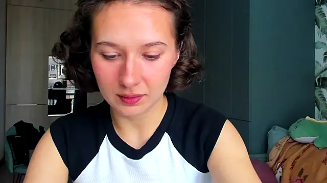 Lilith lutherlow online show from October 2, 2025, 10:51 am