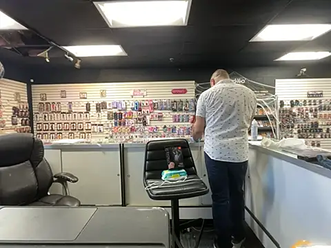 RawRyder8 online show from October 18, 2025, 6:32 pm