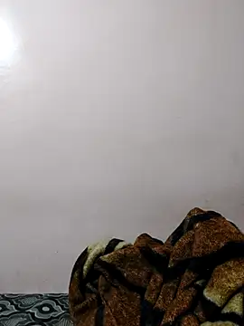 LoNa-daloua online show from September 19, 2025, 6:34 pm