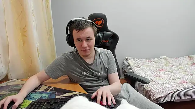 iliaskrislove online show from November 29, 2025, 10:59 am