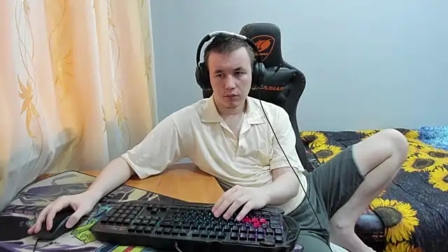 iliaskrislove online show from November 1, 2025, 5:57 am