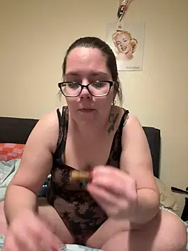 FreakNastyLacie online show from December 23, 2025, 4:45 am