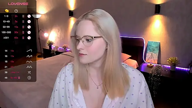 Aemilia  online show from February 18, 2025, 9:32 am