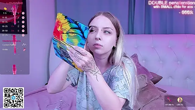 Alice Halle online show from November 13, 2025, 6:17 am