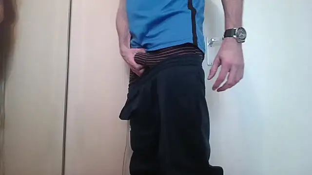 Snapshot of Michealtje85 chatting on March 1, 2026, 3:01 pm Michealtje85 online show from March 1, 2026, 3:01 pm