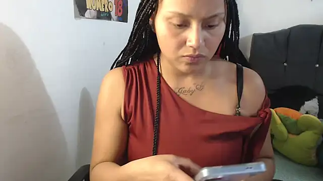 SWEETT CORY online show from May 17, 2026, 1:05 am