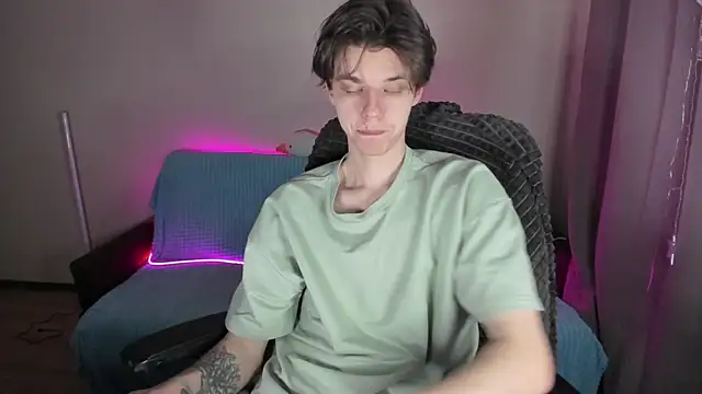 Liam sexy1 online show from March 12, 2025, 3:07 pm